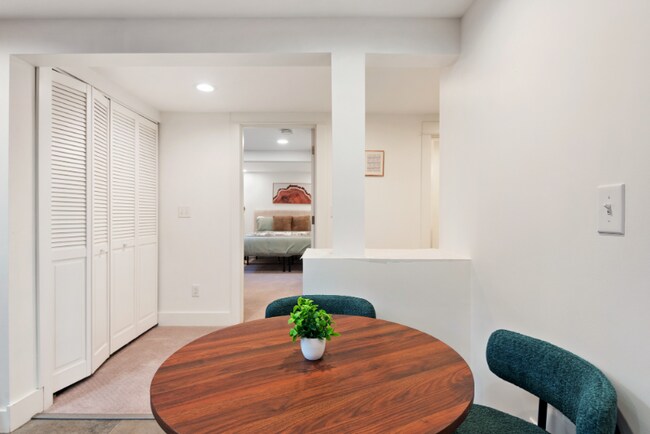 Photo - 9438 N Portsmouth Ave