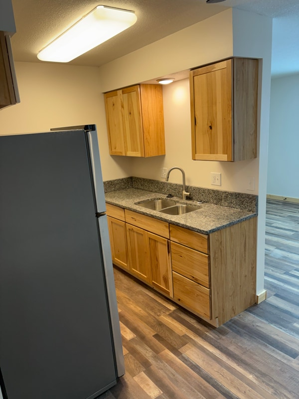 Photo - 405 Short St