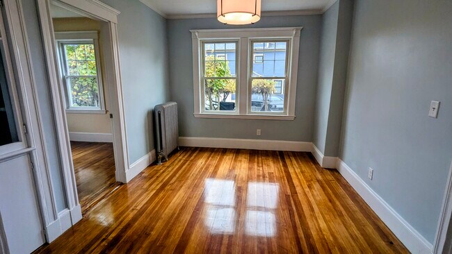 Photo - 146 Waverley Ave Unidad 146