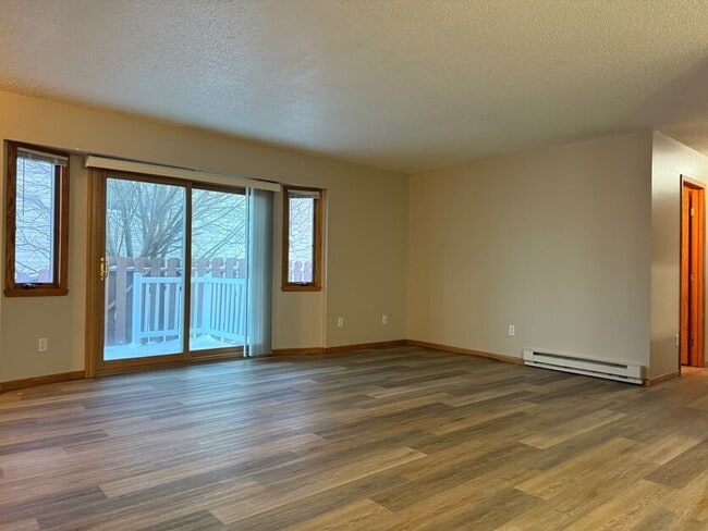 Photo - 2736-33 1/2 33 1/2 Ave S