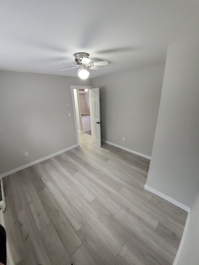 Photo - 30 Parkwood Dr Unit 1