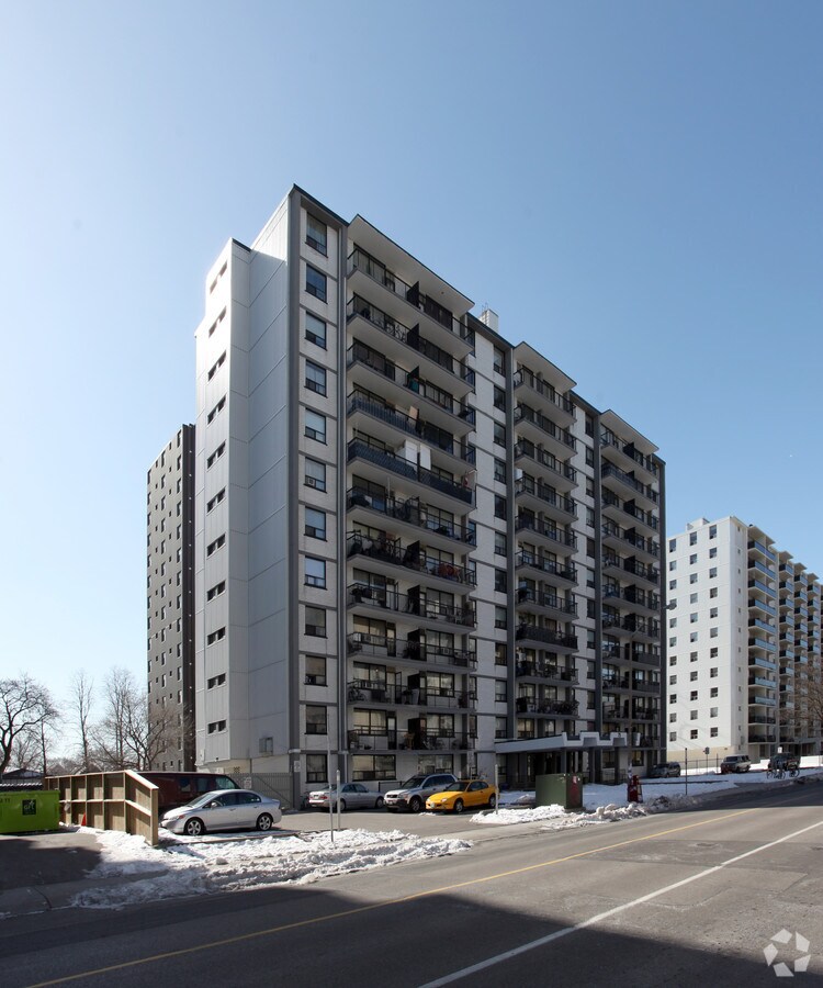 Photo - 75 Cosburn Apartments