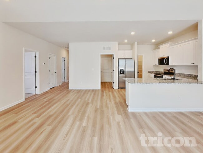 Photo - 107 Neuse Holw Ct