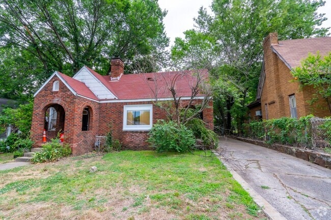 Building Photo - 345 S Zunis Ave Rental