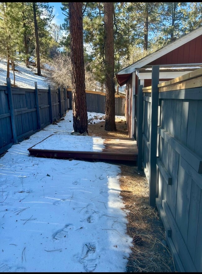 Photo - 628 Booth Way