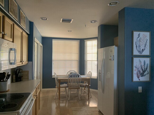 Photo - 17020 Willowcrest Way