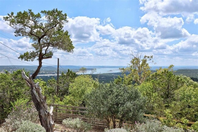 Photo - 8517 Grandview Dr