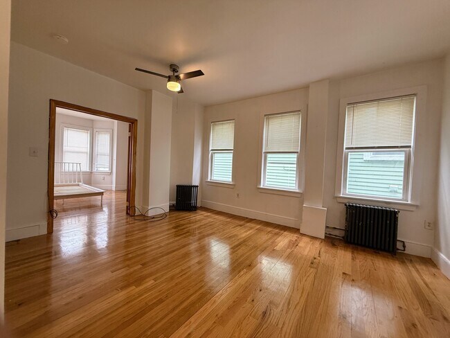 Photo - 16 Creighton St Unit #2