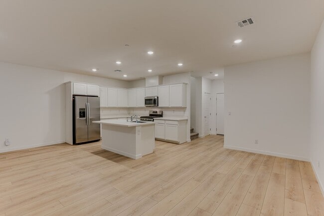 Photo - Modern Townhome Living in Henderson’s Historic Water District!