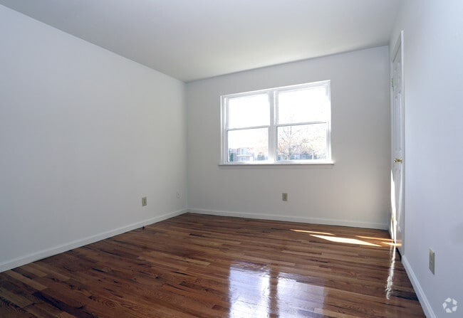 Two Bedroom-Bedroom - Waterside Gardens