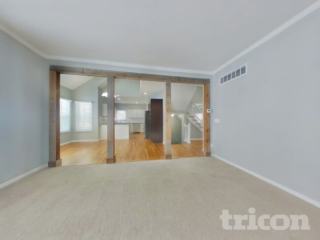 Photo - 302 E 123rd Terrace