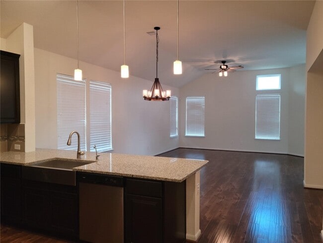 Photo - 1128 Swinford Ct