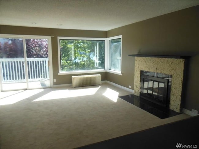 Photo - 10742 Durland Ave NE
