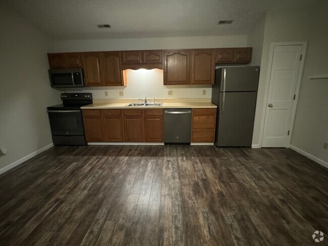 Building Photo - 59 S Main St Unit Apt B