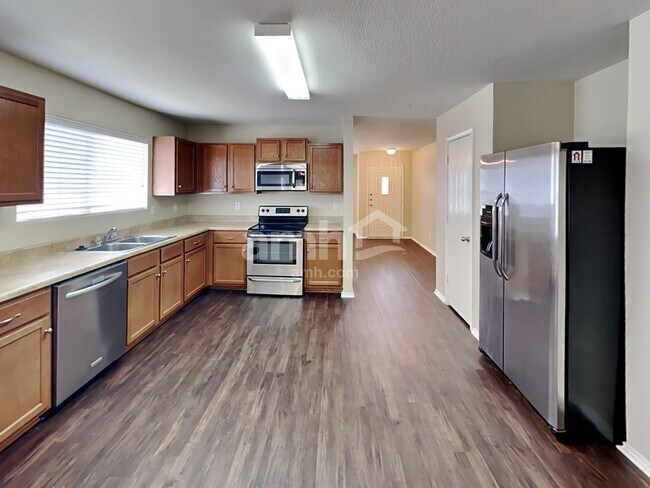 Photo - 8018 Silver Grove