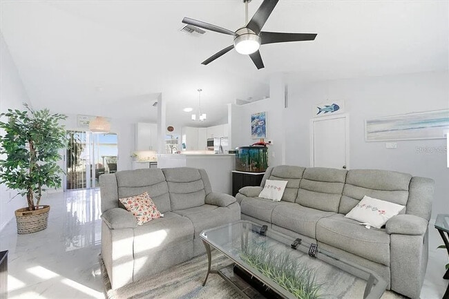 Photo - 7330 Ashmore Dr