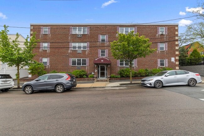 Building Photo - 59 Bynner St Unit 5