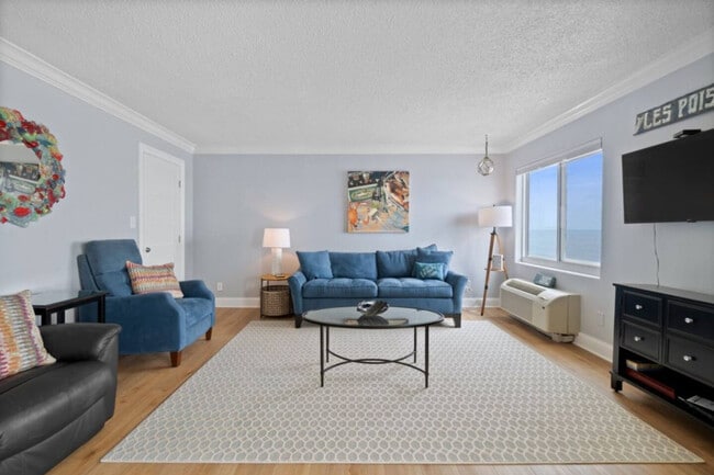 Photo - 201 Rudee Loop Connector Unit ID1353848P