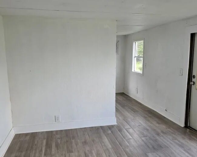 Photo - 15530 Mapletree Dr