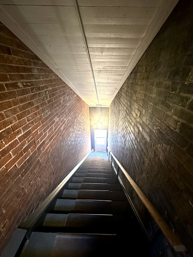 Photo - 415 S James St