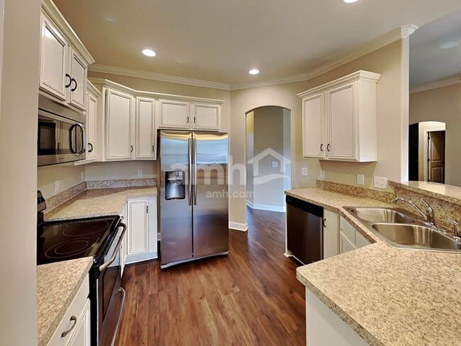 Photo - 7004 Nickalus Way