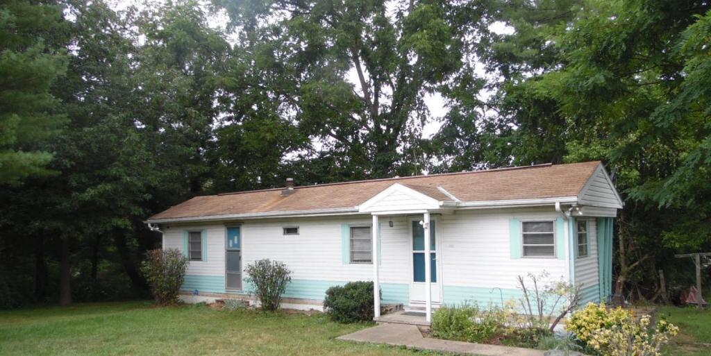 116 1/2 Houston Street - 116 1/2 Houston Street