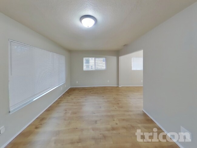 Photo - 9413 14th Ave SW