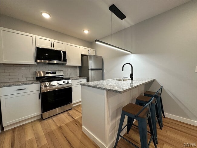 129 Charles Ave