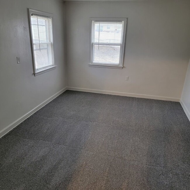 Photo - 1211 Lewis Ave