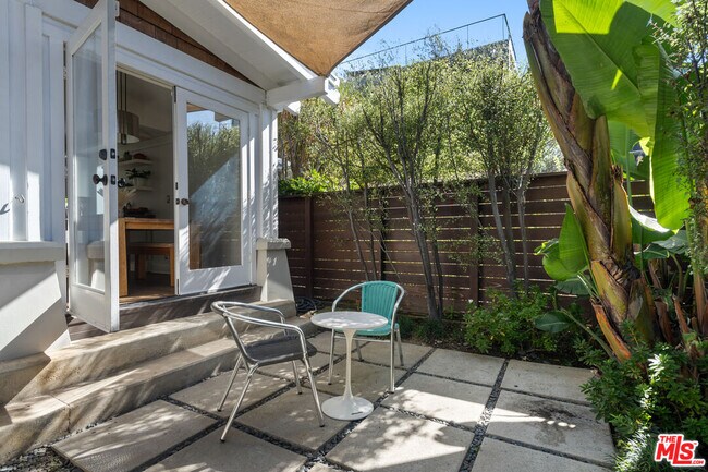 Photo - 1613 Cabrillo Ave