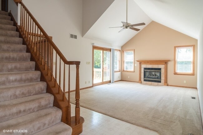 Photo - 106 E Fox St