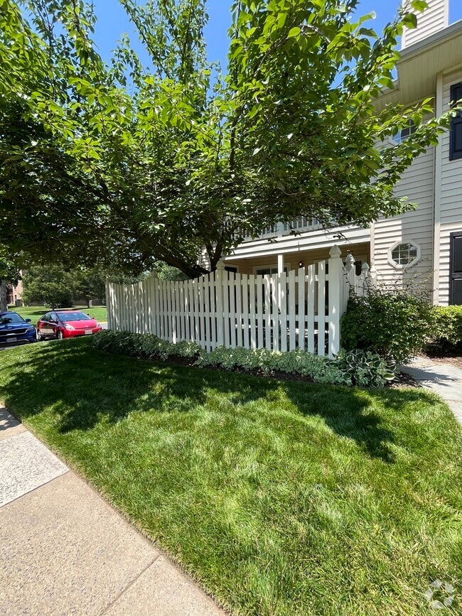 Building Photo - 10213 Willow Mist Ct Unit A Rental
