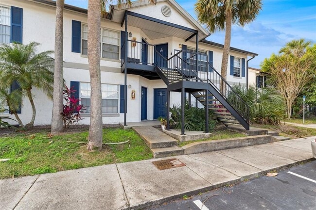 Building Photo - 3651 N Goldenrod Rd Unit 110