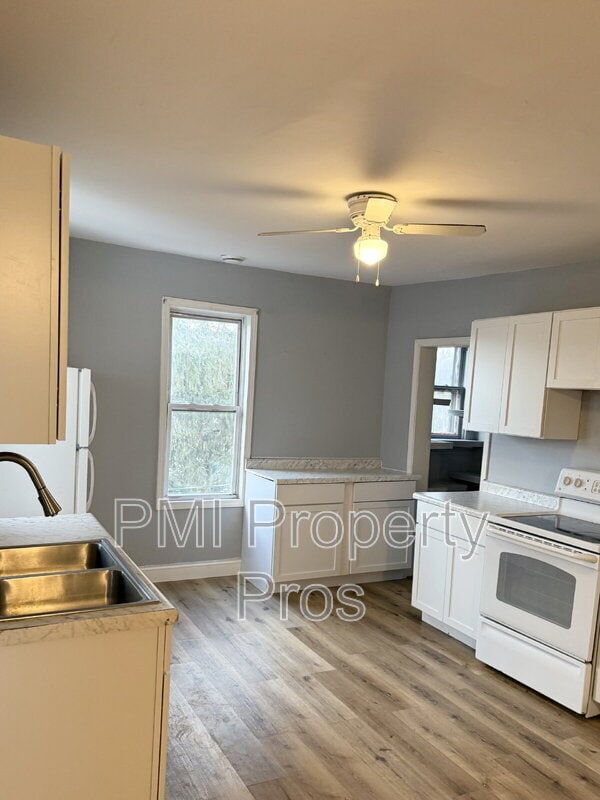 Photo - 1941 N 38th St