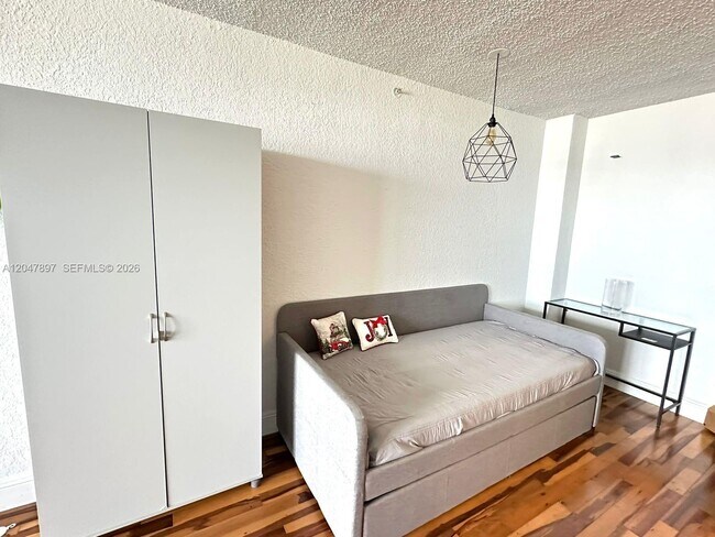1500 Bay Rd Unit 1408S