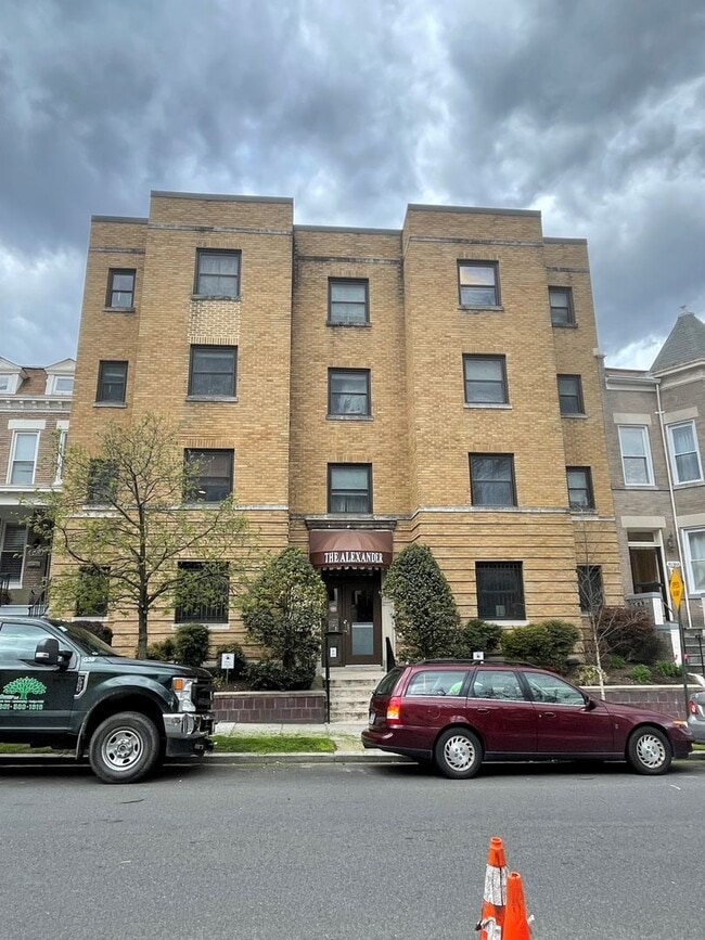 Photo - 3534 10th St NW