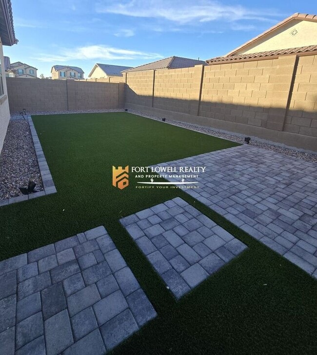 Photo - 17930 W Toronto Way