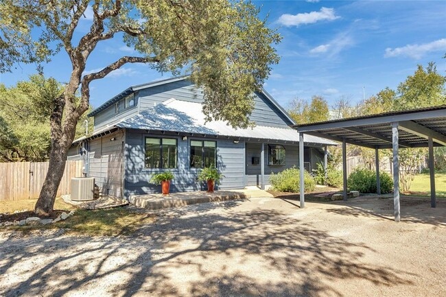 Building Photo - 10110 Lake Ridge Dr