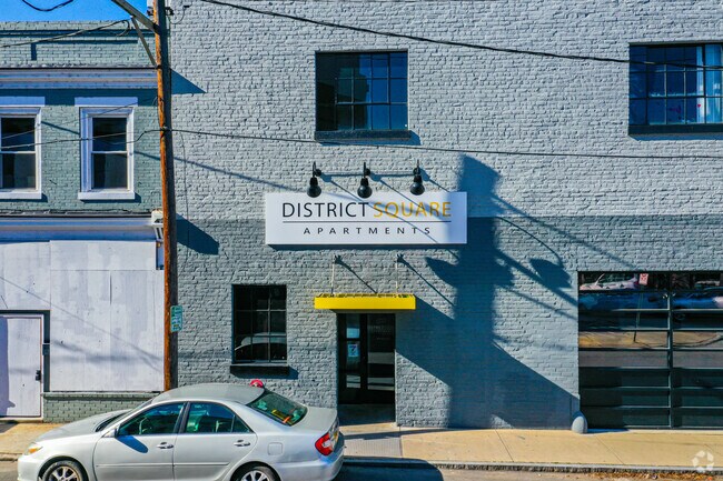 District Square Apartments