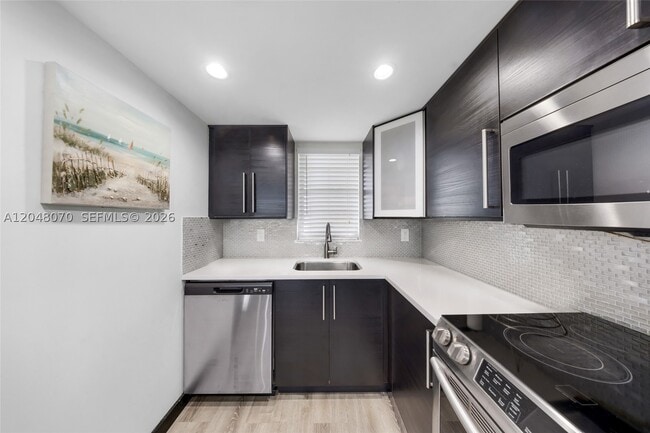 Photo - 3001 W Rolling Hills Cir Unit 610