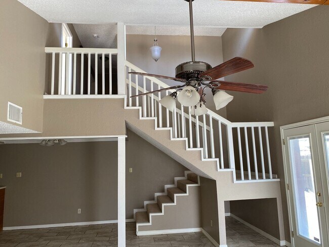 Photo - SKY3616-3618 Unidad 3616