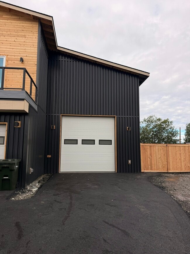 Photo - 8934 Arlon St