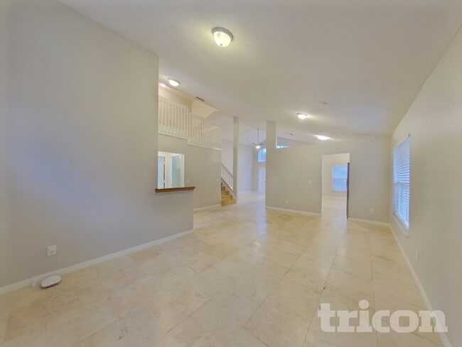 Photo - 528 Nevada Loop Rd