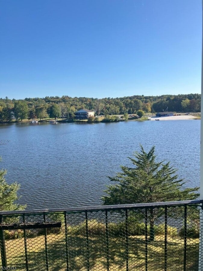 Photo - 410 Lake Shore N Unidad 6