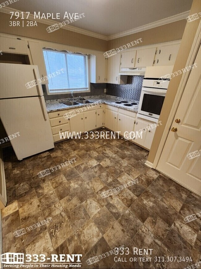 Photo - 7917 Maple Ave