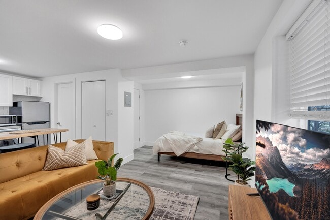 Photo - 2325 Glen Dr Unité 11