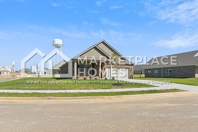 Photo - 2070 Hyacinth Ln