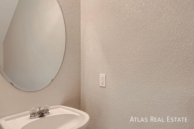 Photo - 4526 Crow Creek Dr