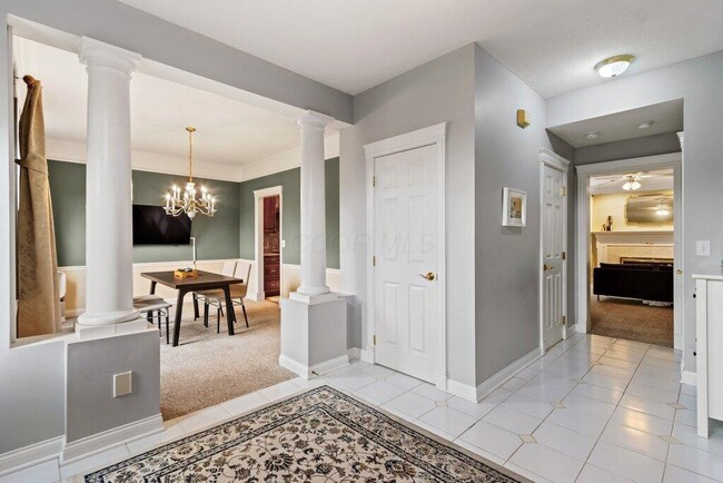 Photo - 5173 Claridge Dr