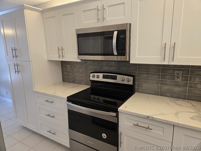 5760 Princess Palm Ct Unidad C